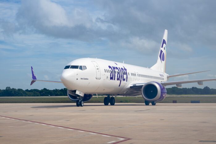 Aeronave Arajet 'Isla Catalina' recibida en el Aeropuerto Internacional La Romana
